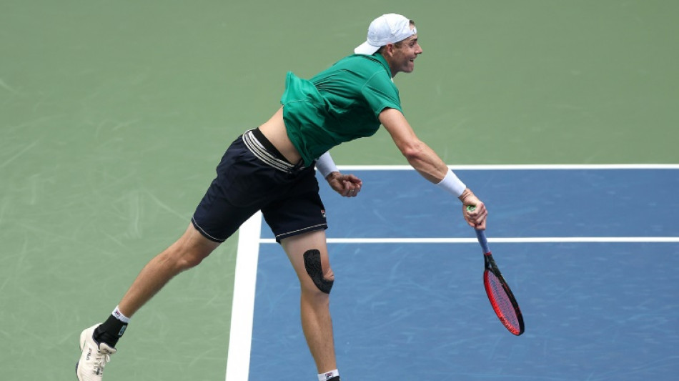 Isner vence argentino Díaz Acosta no US Open e adia aposentadoria