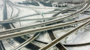 La tormenta de nieve en EEUU deja 32 muertos, apagones y vuelos cancelados