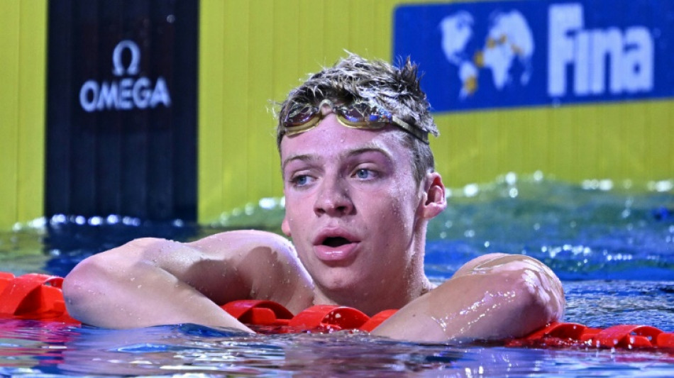 Natation: le Français Léon Marchand champion du monde du 200m quatre nages