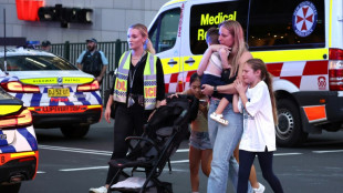 Au moins six morts dans une attaque au couteau à Sydney