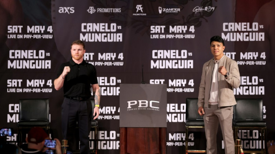 Canelo, De La Hoya clash ahead of Munguia showdown 