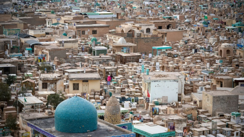 Vast cemetery in Iraq echoes 14 centuries of life and death