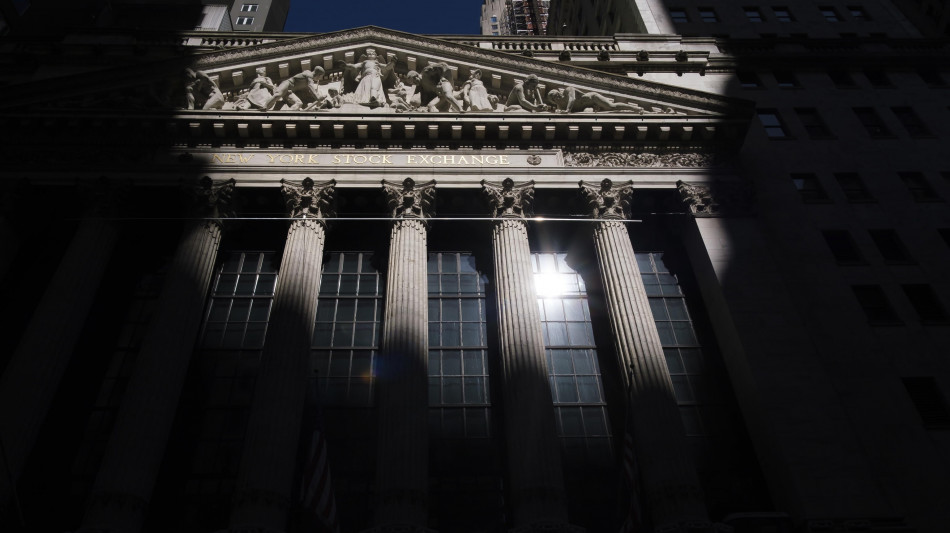 Wall Street apre in rialzo, Dj +0,32%, Nasdaq +0,82%