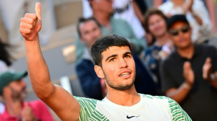 Alcaraz vence Musetti e avança às quartas de Roland Garros