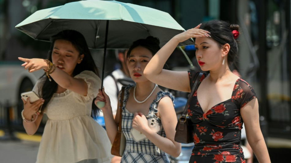 Shanghai swelters through hottest May day in 100 years