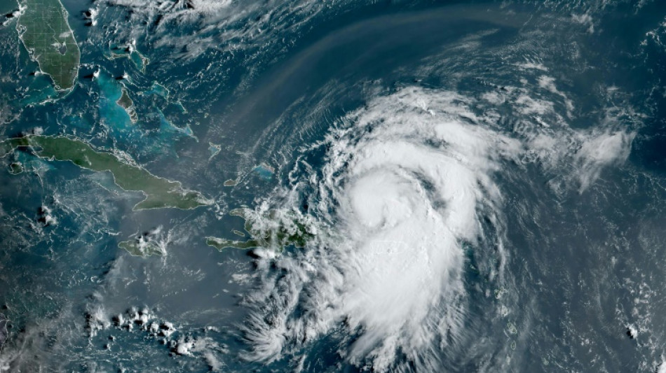 La tempête Ernesto devient un ouragan, s'éloigne de Porto Rico