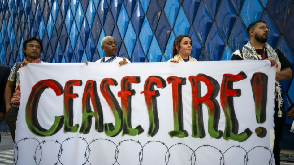 A pesar de las restricciones, jóvenes alzan su voz por Gaza en la COP28