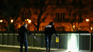 Attentat près de la tour Eiffel: l'assaillant présenté à un juge antiterroriste