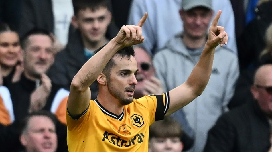 Wolverhampton vence Sheffield United (1-0) e é oitavo na Premier League