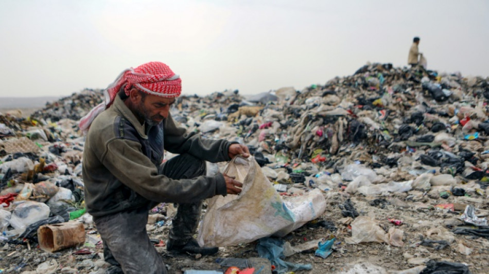 Syrians turn plastic waste into rugs to make a living