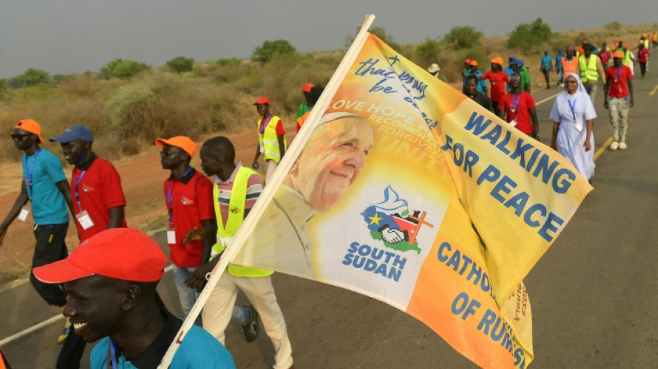 Pilgrims walk nine days to see Pope Francis in South Sudan