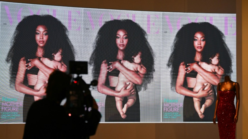 Museu em Londres presta homenagem a Naomi Campbell com exposição sobre 'lenda da moda'