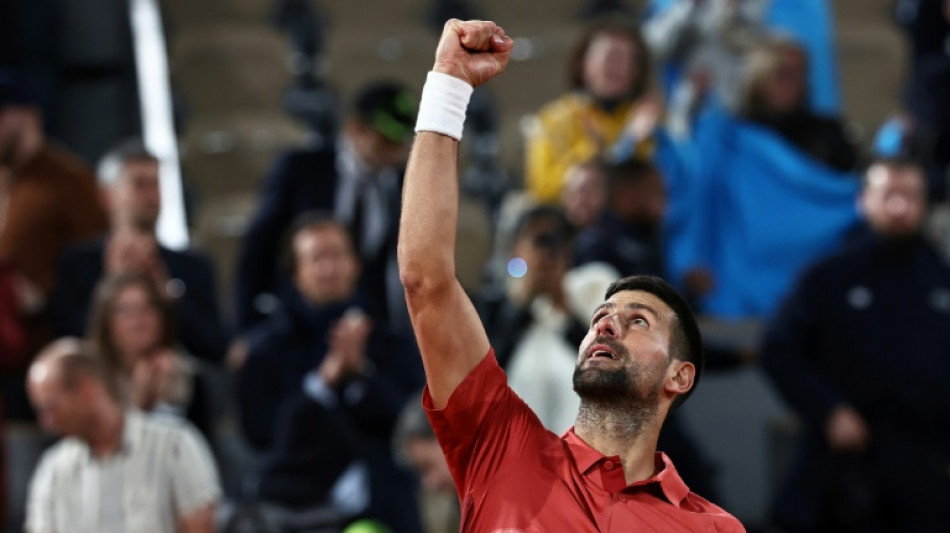 Djokovic shrugs off troubles in winning start at French Open 