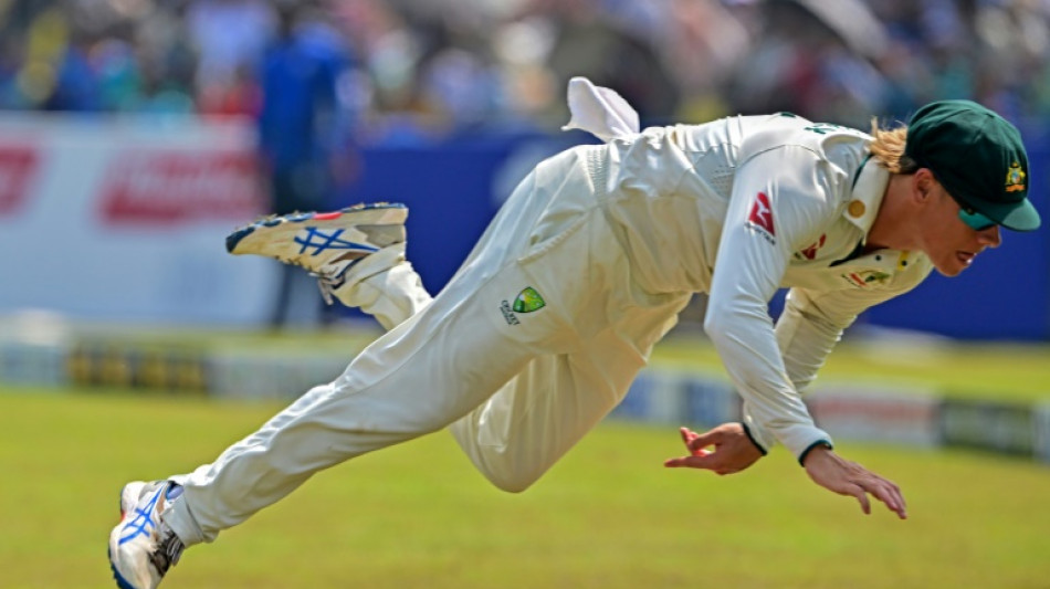 Sri Lanka stare at defeat in second Australia Test