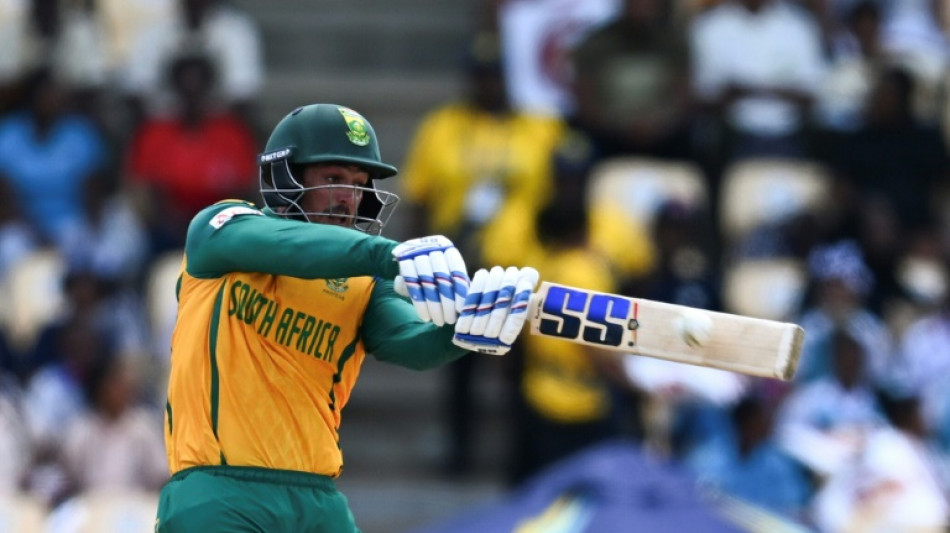 De Kock glad of Caribbean experience as South Africa squeeze past England