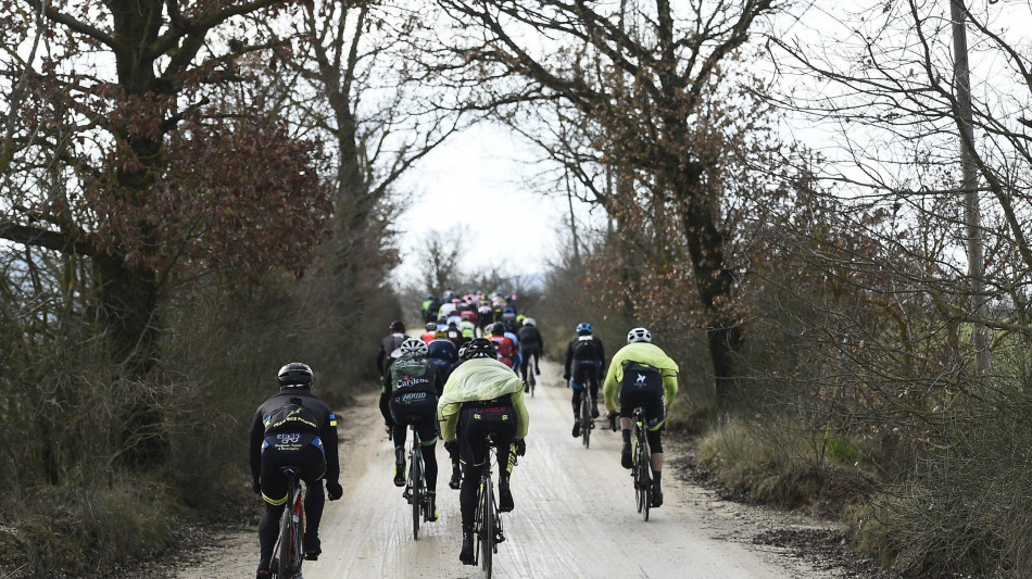 Ciclismo: Strade Bianche con più tratti di sterrato e Pogacar