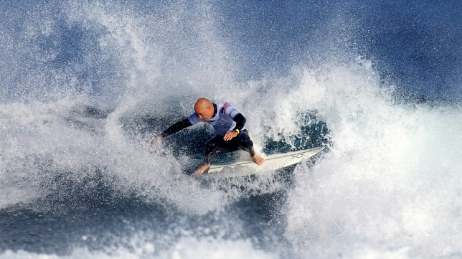 Lenda do surf Kelly Slater indica que sua aposentadoria está próxima