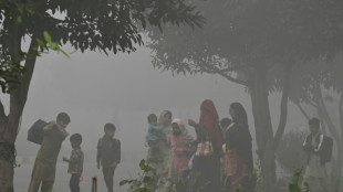 Dans le smog pakistanais, l'angoisse des parents pour leurs enfants