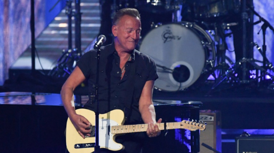 Bruce Springsteen adia restante de turnê devido a úlcera