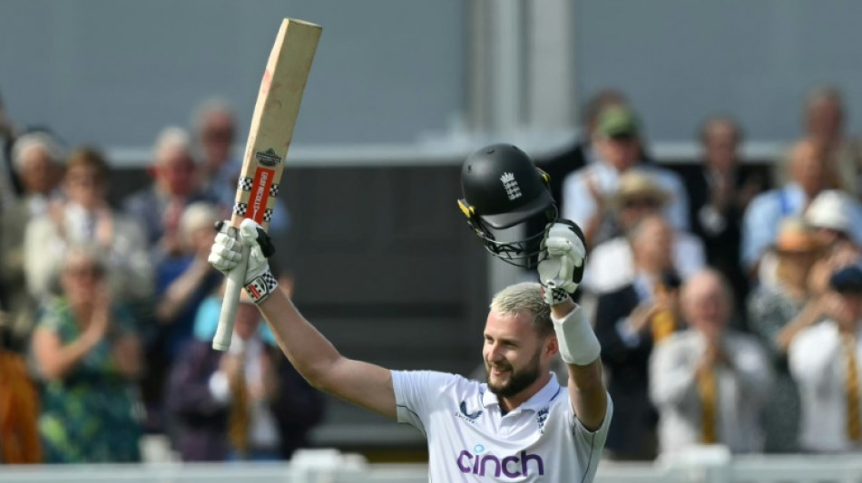 Atkinson's maiden century takes England to 427 all out against Sri Lanka in second Test