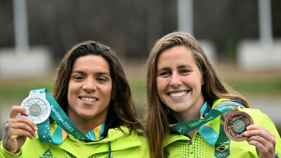 Ana Marcela fica com a prata na natação em águas abertas do Pan; Viviane Jungblut é bronze