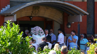 Foule et émotion pour les obsèques d'une fillette tuée dans l'attaque de Southport