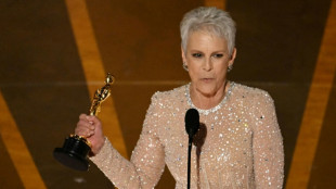 Jamie Lee Curtis und Ke Huy Quan gewinnen Oscar als beste Nebendarsteller