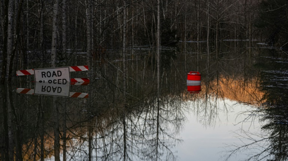 Tormentas invernales dejan al menos 14 muertos en EEUU