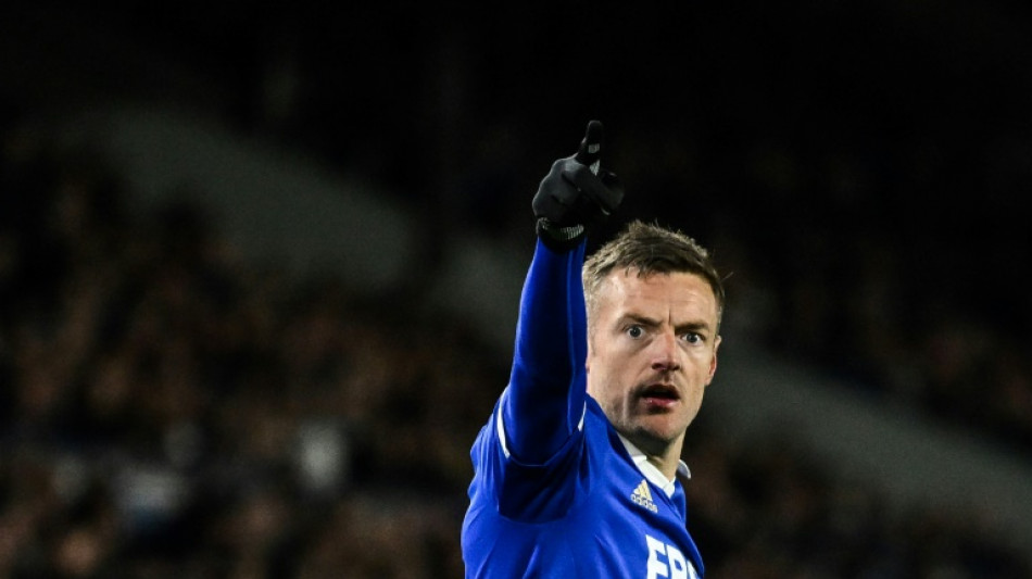 Vardy leads Leicester to Championship title