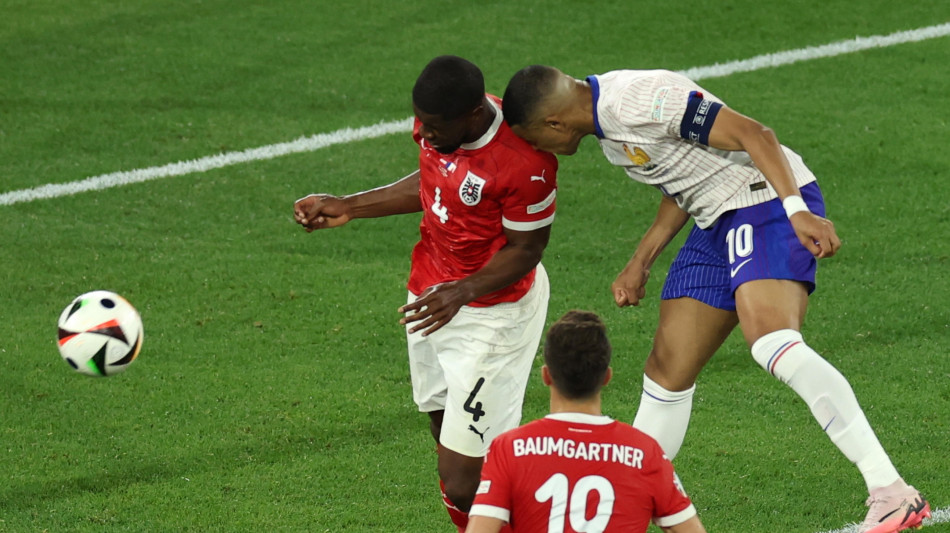 Euro 24: Francia, Mbappé non sarà operato al naso