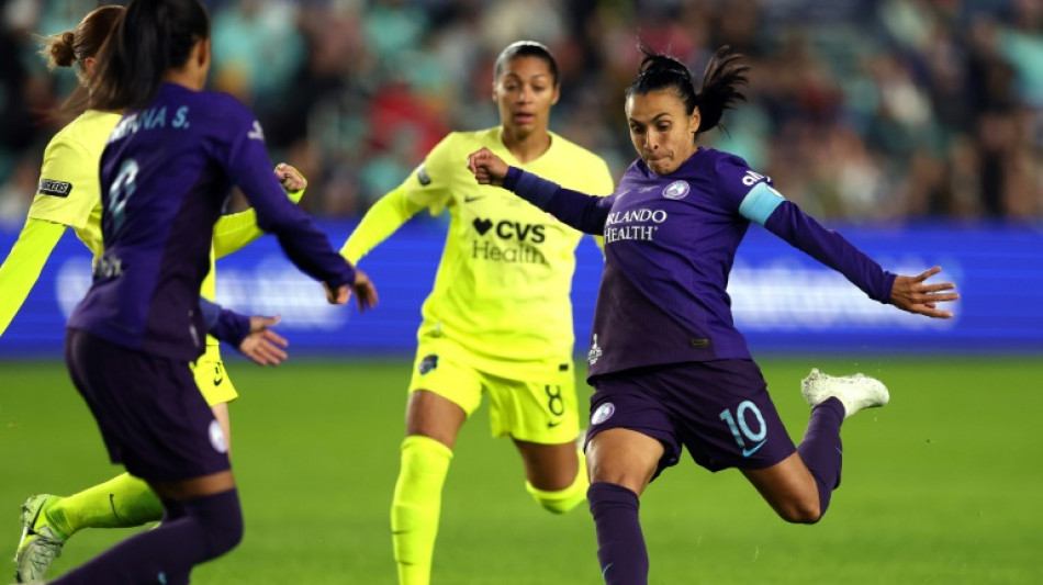 Marta é campeã pema 1ª vez da liga americana com o Orlando Pride