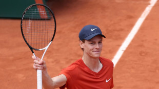 Sinner reaches first French Open semi-final, to become world No.1