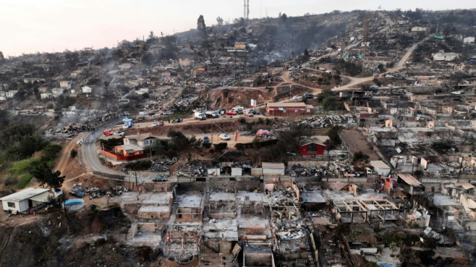 Chile extingue incêndios em Valparaíso mas medo persiste