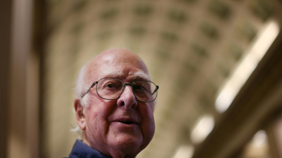 Peter Higgs, prix Nobel de physique et "père" du boson, est mort à 94 ans