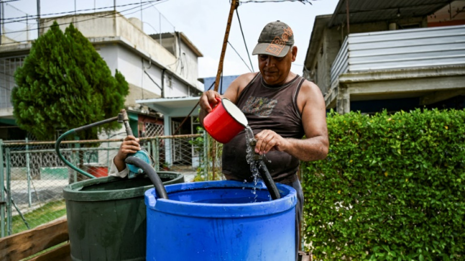 Escassez de água esgota a paciência dos cubanos em meio à crise