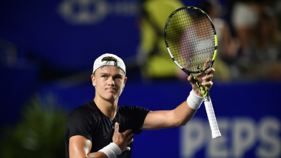 Holger Rune y Casper Ruud avanzan a cuartos de final del Abierto Mexicano