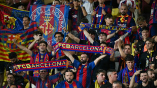 Uefa sanciona Barça por cartaz com referência a saudação nazista