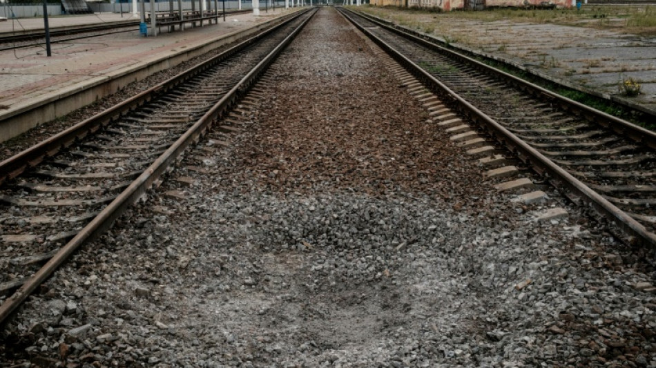 Fall of Ukraine rail hub threatens Russian war gains