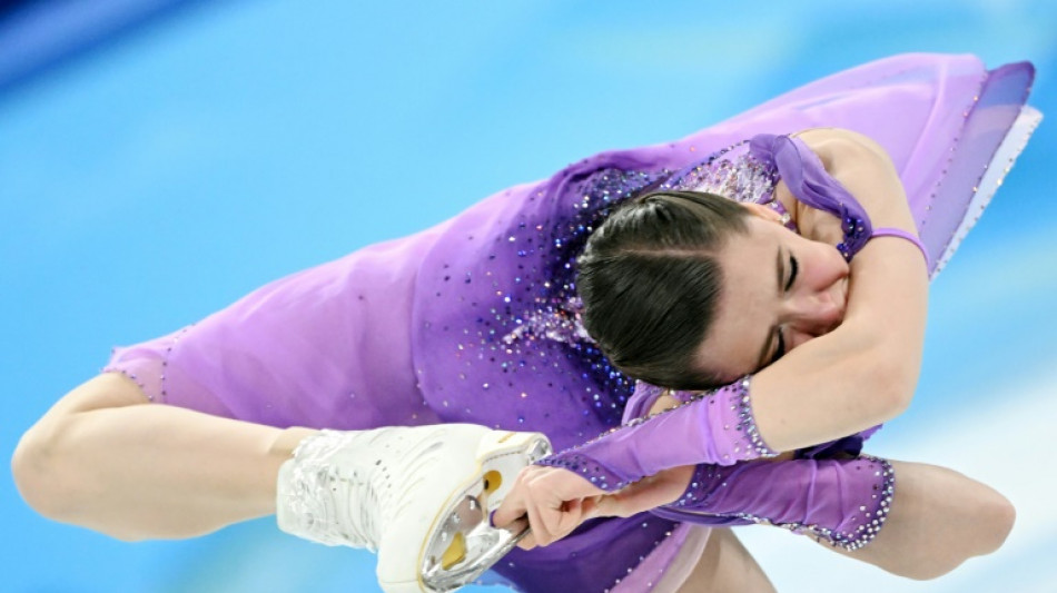 Valieva compite entre lágrimas y camina hacia el oro en Pekín