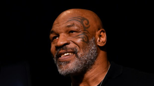 Mike Tyson ne sera pas poursuivi pour avoir frappé un passager qui l'importunait (procureur)