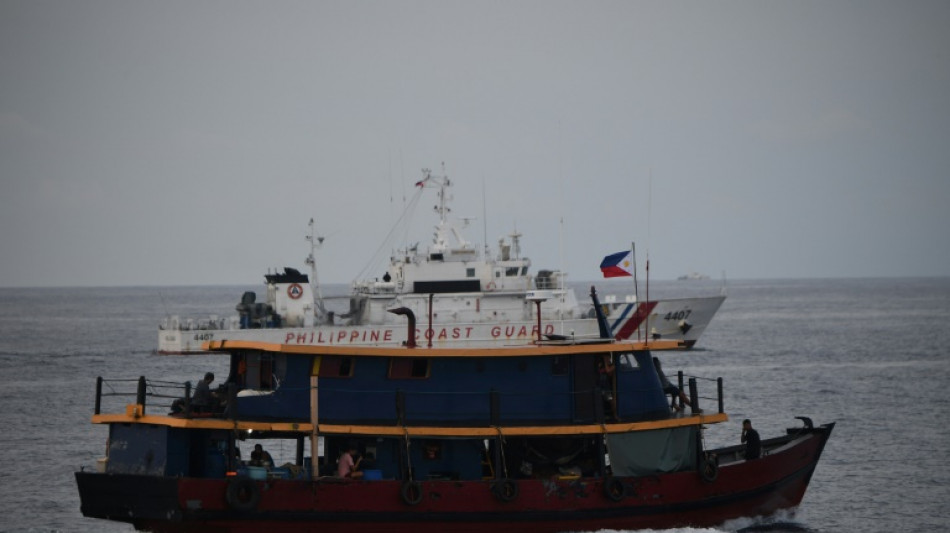 Filipinas acusam navios chineses de atingir e danificar suas embarcações