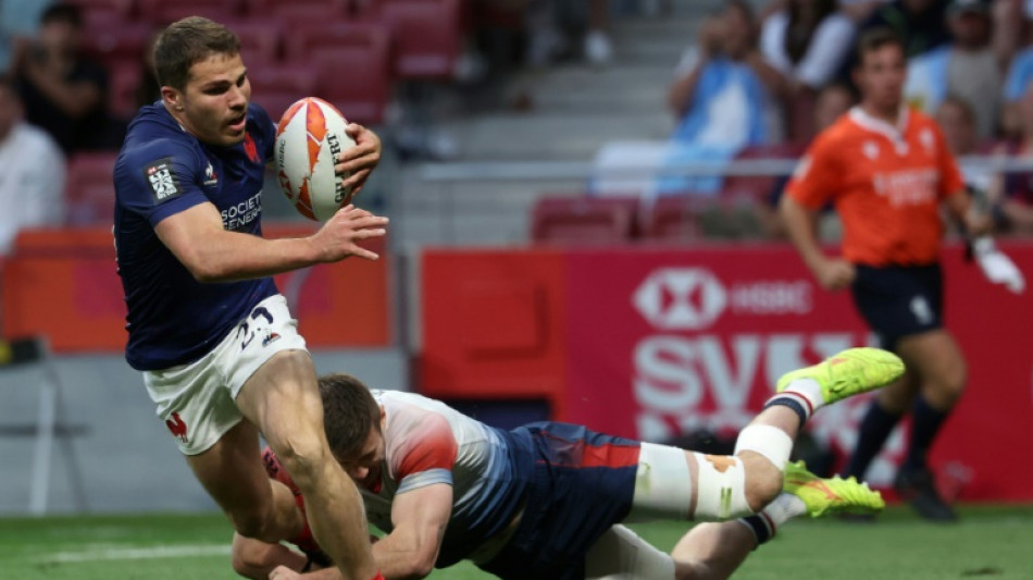 Dupont guides France into Sevens final against Argentina