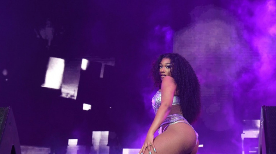 Megan Thee Stallion, "Coach des filles sexy", met le feu à Coachella