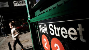 Wall Street clôture en baisse sur des mouvements de fin de trimestre