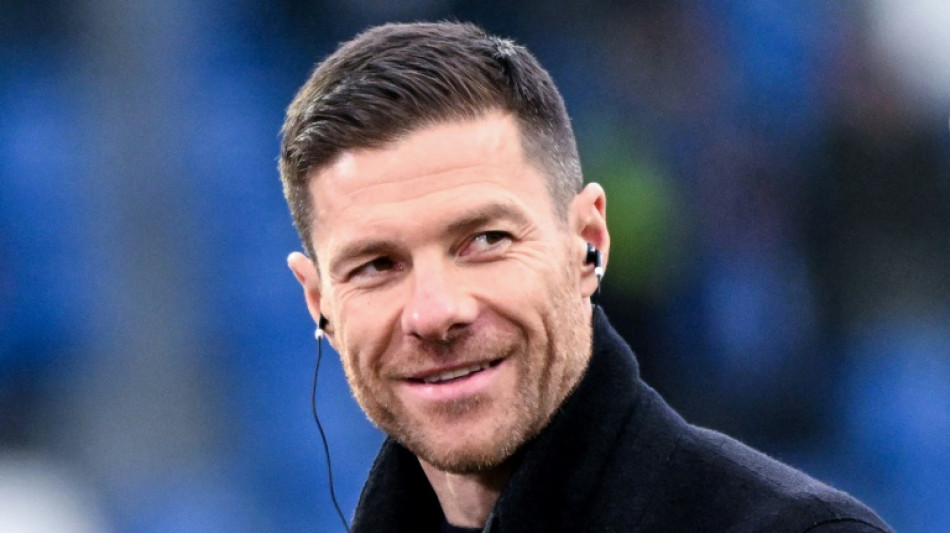 Cobiçado pelos 'grandes', Xabi Alonso decide continuar no Leverkusen