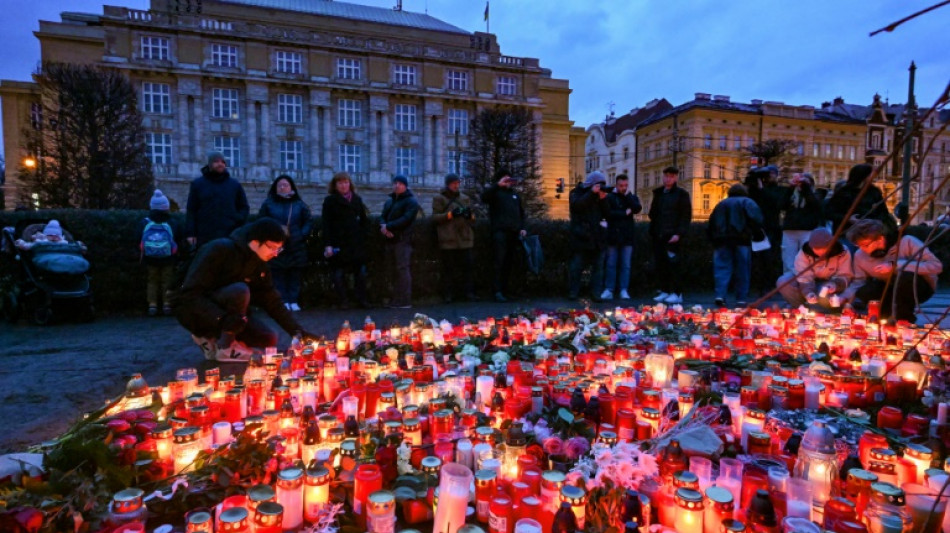 "On n'est pas en Amérique!" : stupeur à Prague après la tuerie à l'université