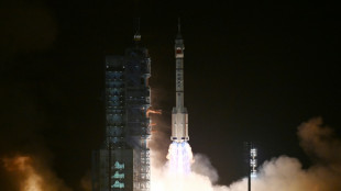 China lança missão espacial Shenzhou-18