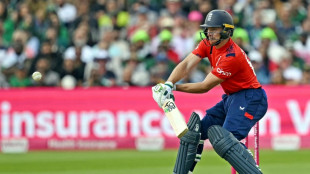 Buttler the bedrock as England set Pakistan 184 to win T20