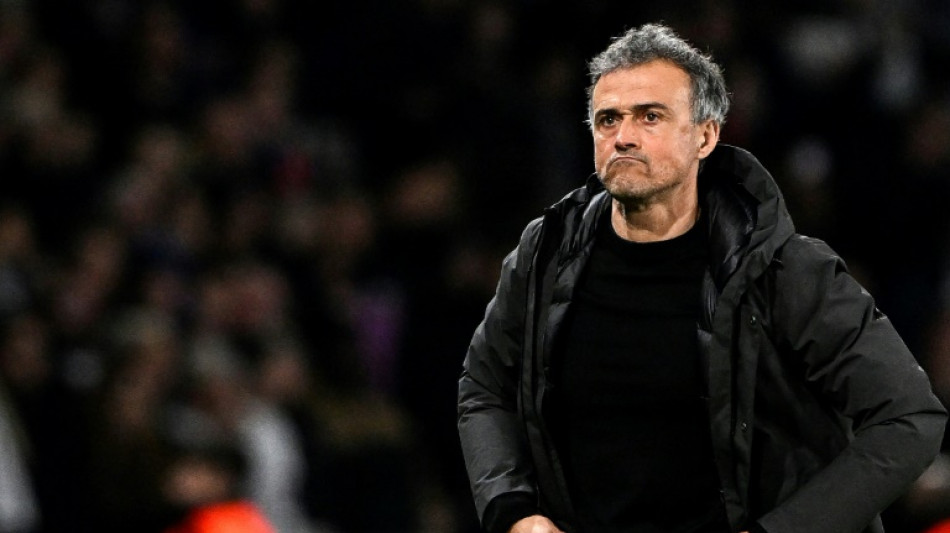 Luis Enrique rebate 'especulações' sobre sua relação com Mbappé