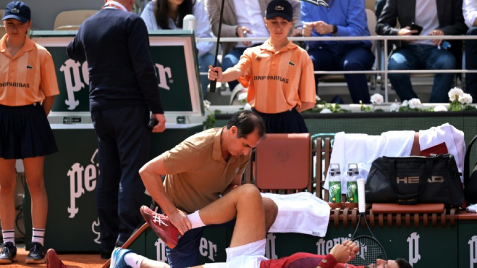 Djokovic says knee operation 'went well', no return date set